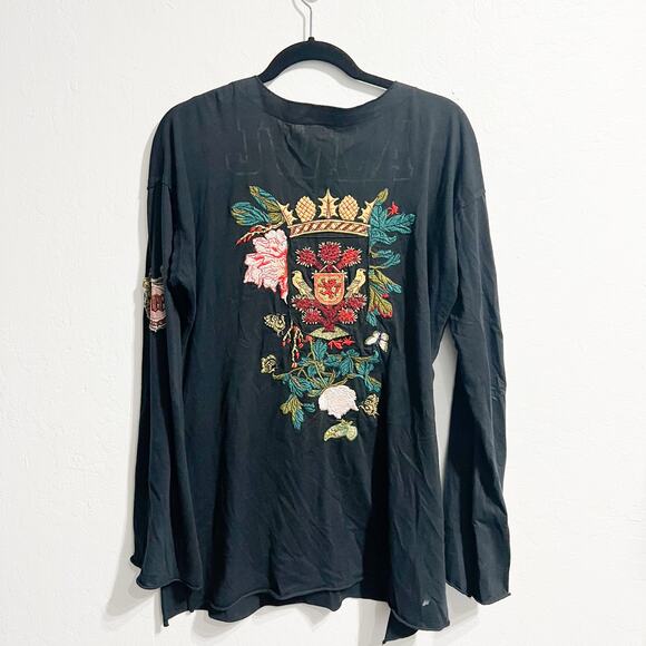 JW Johnny Was Tunic Top Large Embroidered Flowers Long Sleeve V Neck Black Crest - Picture 3 of 6